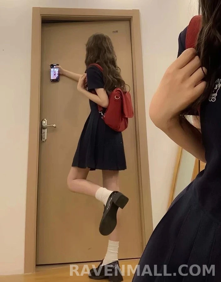 미우미우 미우미우 페이턴트 펌프스 로퍼 상세 이미지