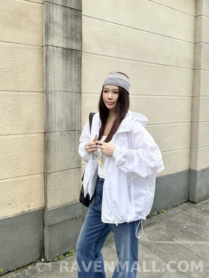 프라다 프라다 삼각 로고 후드 집업 상세 이미지