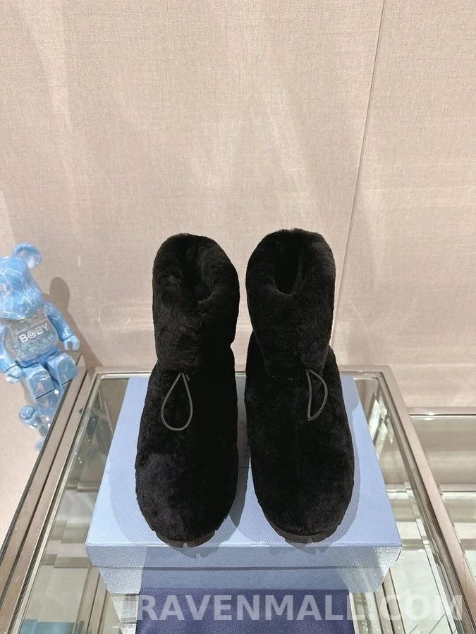 프라다 프라다 시어링 부티 상세 이미지