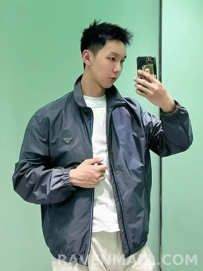 프라다 프라다 나일론 삼각 로고 자켓 상세 이미지