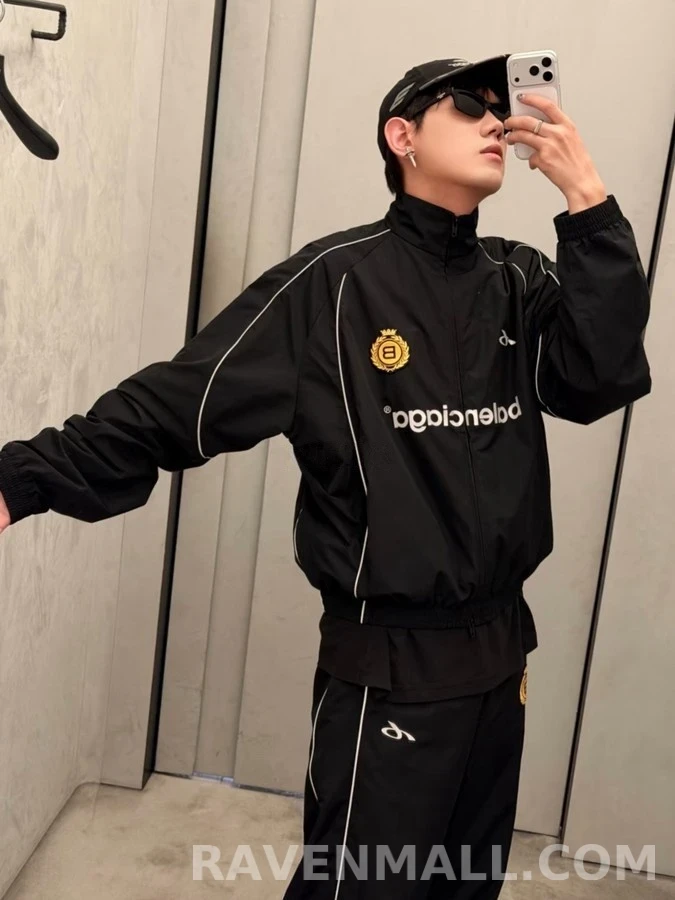발렌시아가 발렌시아가 엠블럼 레터링 사커 자켓 상세 이미지