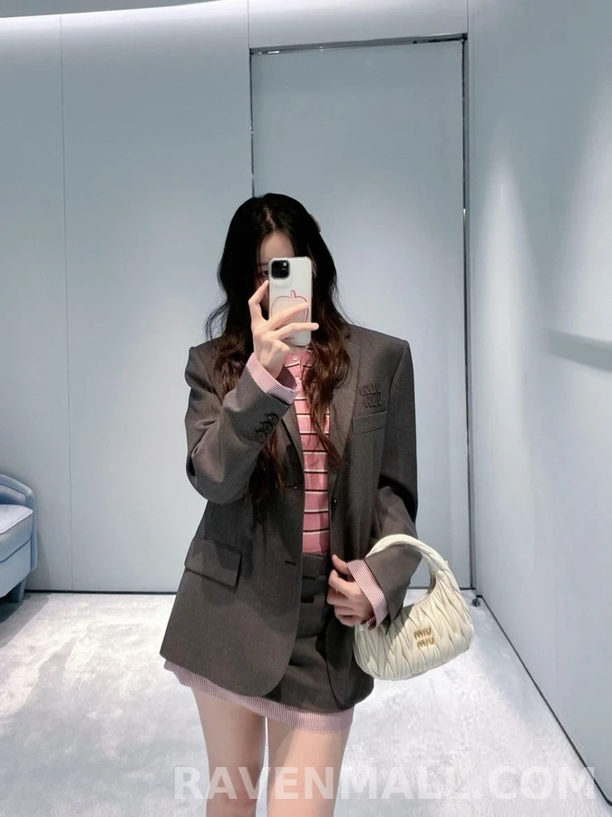 미우미우 미우미우 로고 탈부착 커프스 울 자켓 상세 이미지