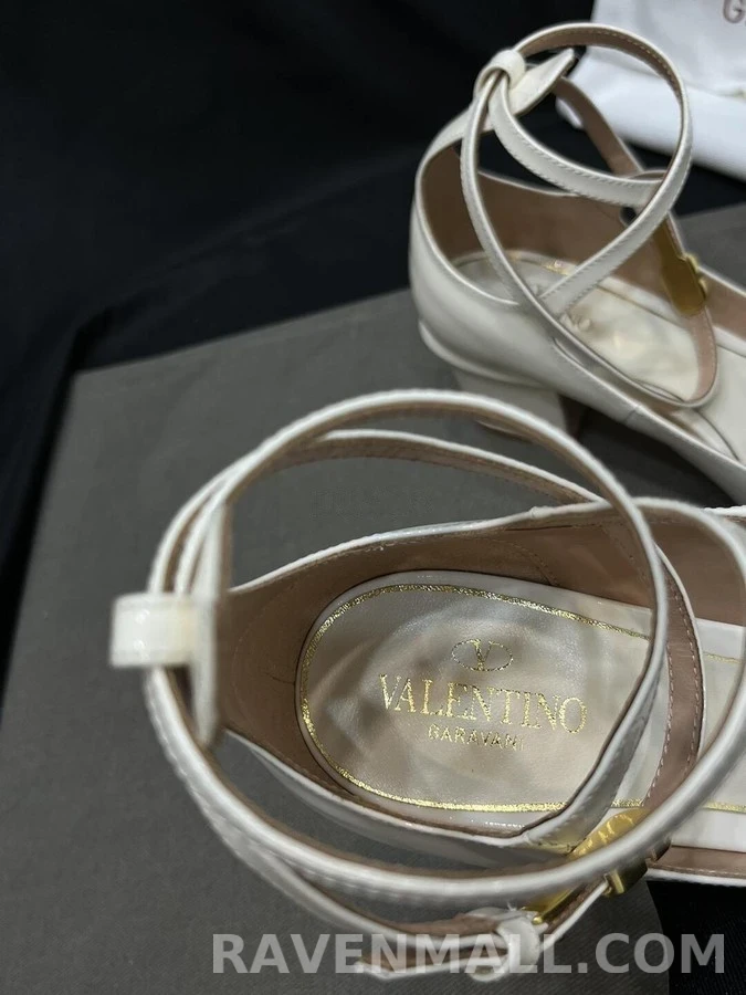발렌티노 발렌티노 Tan-Go 60 페이턴트 레더 펌프스 상세 이미지