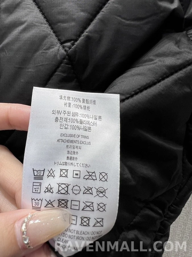 버버리 버버리 다이아몬드 퀼팅 코튼 베스트 상세 이미지