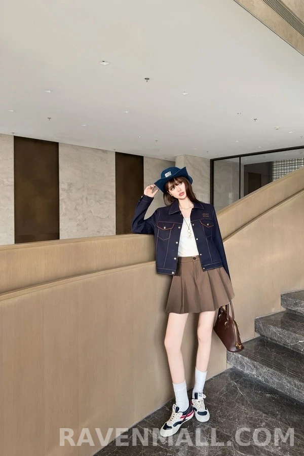 미우미우 미우미우 레터링 자수 플랩 포켓 자켓 상세 이미지
