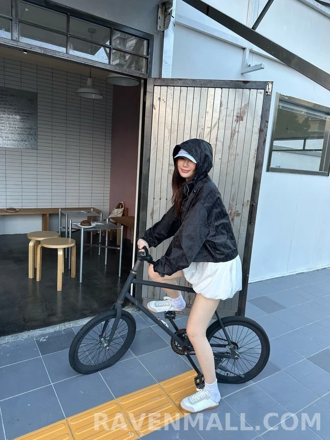 디올 디올 오블리크 크롭 후드 집업 상세 이미지