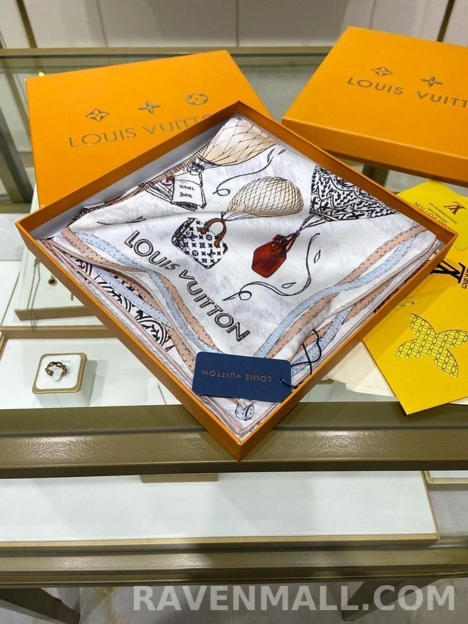 루이비통 루이비통 업 앤드 어웨이 스퀘어 90 스카프 상세 이미지