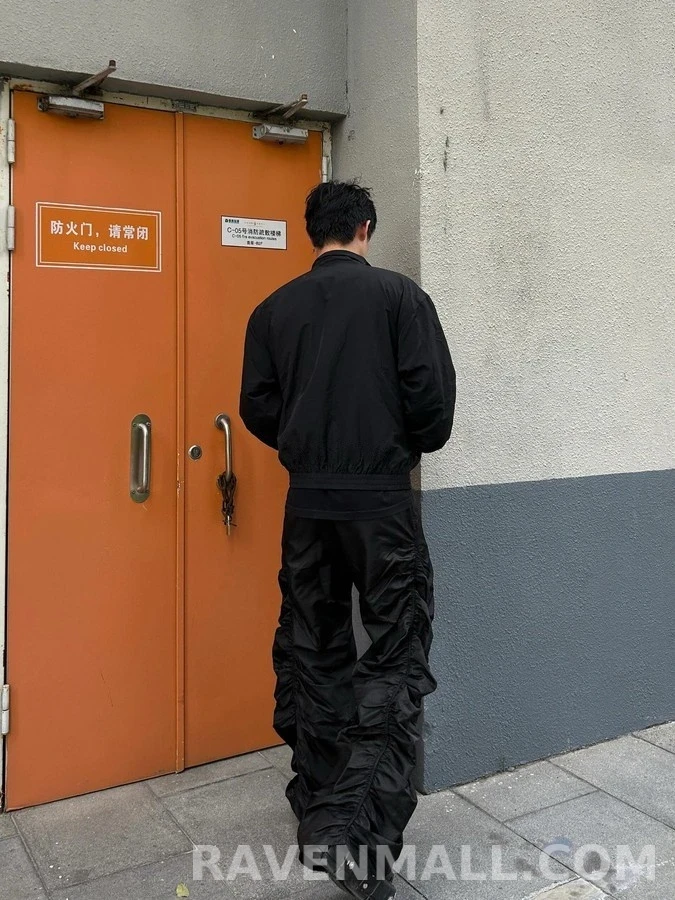 발렌시아가 발렌시아가 하이넥 자수 로고 자켓 상세 이미지