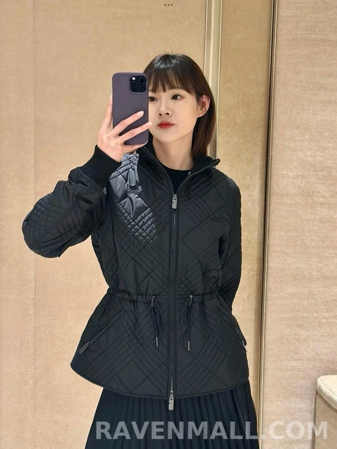 버버리 버버리 다이아몬드 퀼팅 스탠드넥 드로스트링 자켓 상세 이미지