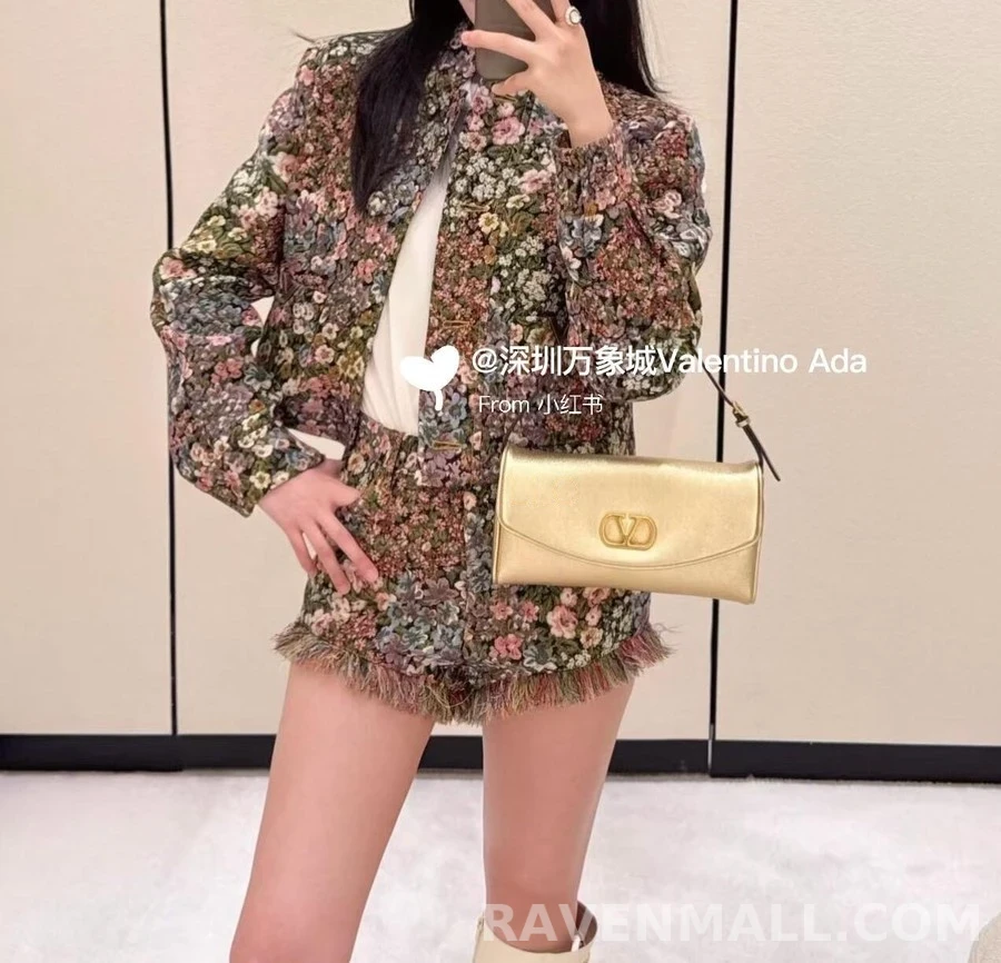 루이비통 루이비통 플라워 패턴 크롭 자켓 상세 이미지