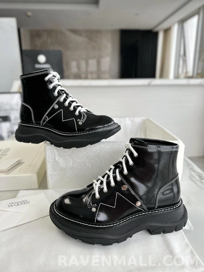 알렉산더 맥퀸 알렉산더 맥퀸 트레드 레이스업 부츠 상세 이미지