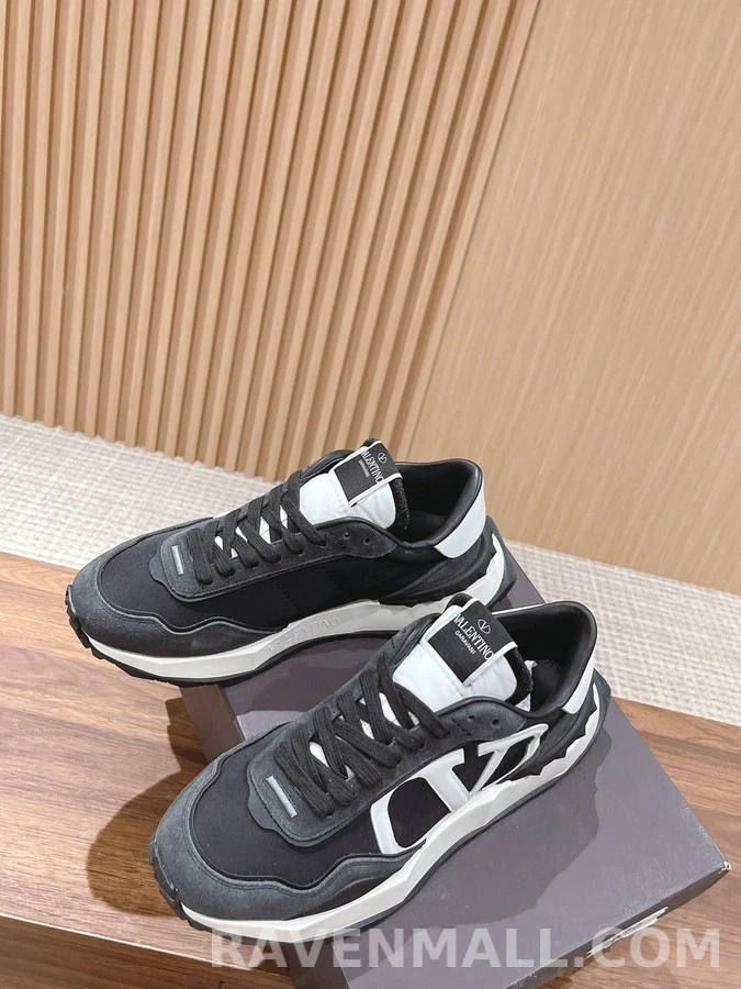 발렌티노 발렌티노 브이로고 러너 스니커즈 상세 이미지