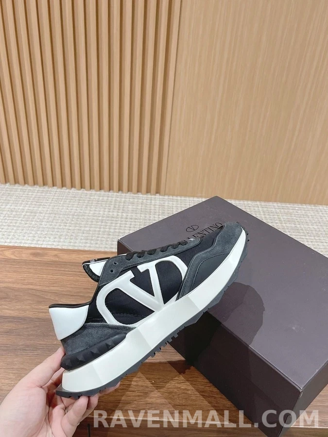 발렌티노 발렌티노 브이로고 러너 스니커즈 상세 이미지