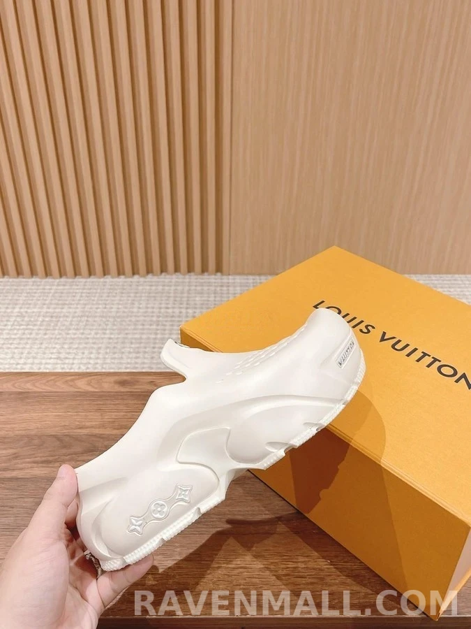 루이비통 루이비통 LV 샤크 클로그 상세 이미지