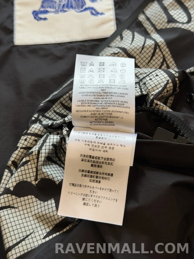 버버리 버버리 이퀘스트리안 로고 나일론 자켓 상세 이미지