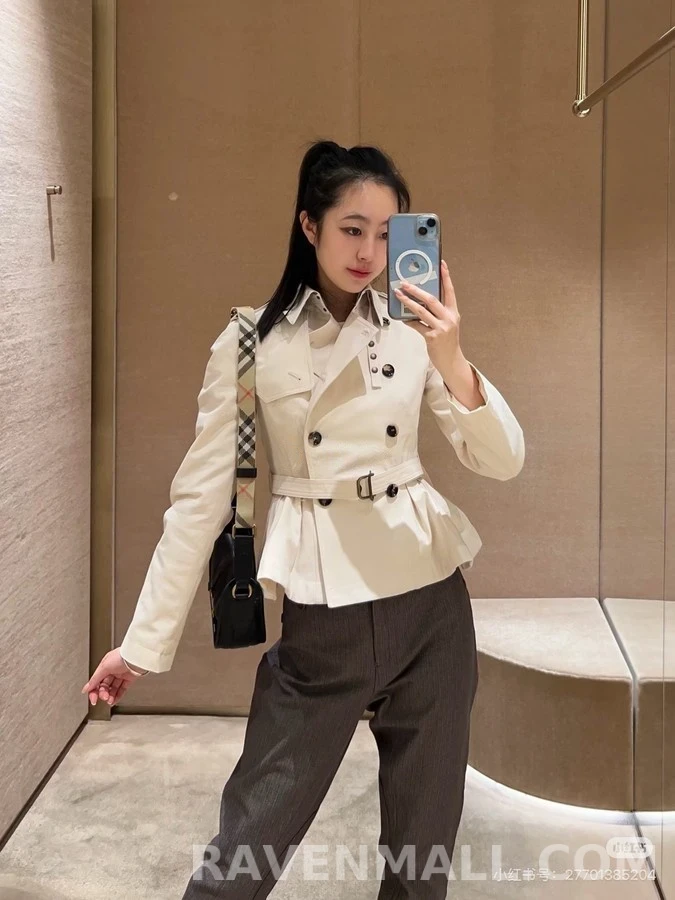 버버리 버버리 벨티드 더블 플레어 자켓 상세 이미지