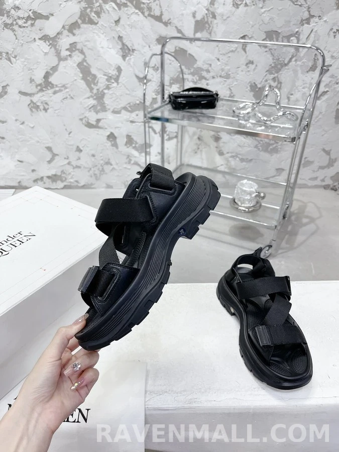 알렉산더 맥퀸 알렉산더 맥퀸 웹 스트랩 트레드 샌들 상세 이미지