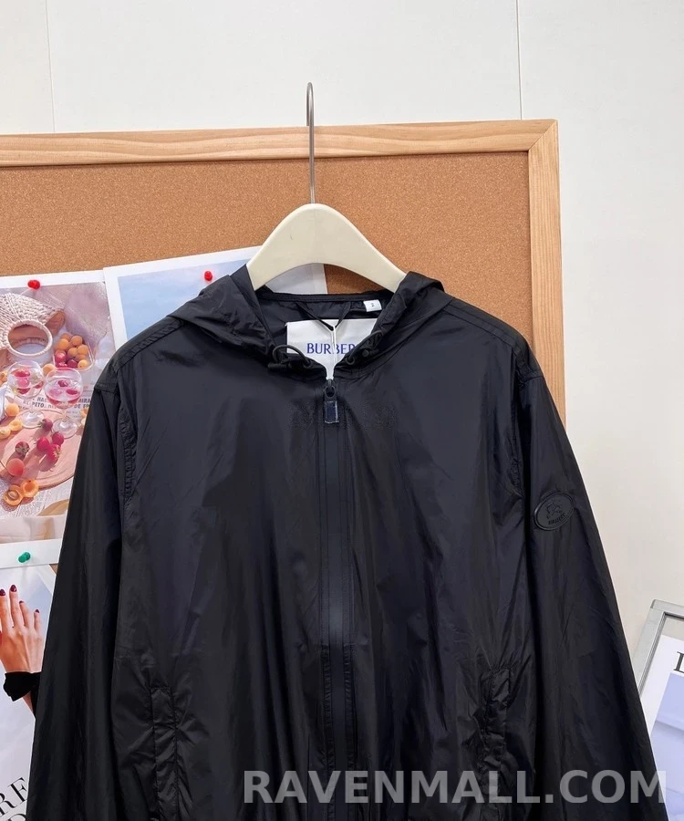 버버리 버버리 전사 로고 후드 바람막이 상세 이미지