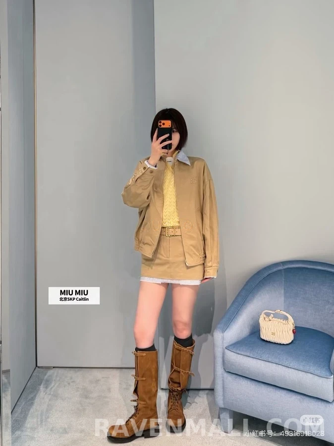 미우미우 미우미우 레터링 스트라이프 카라 자켓 상세 이미지