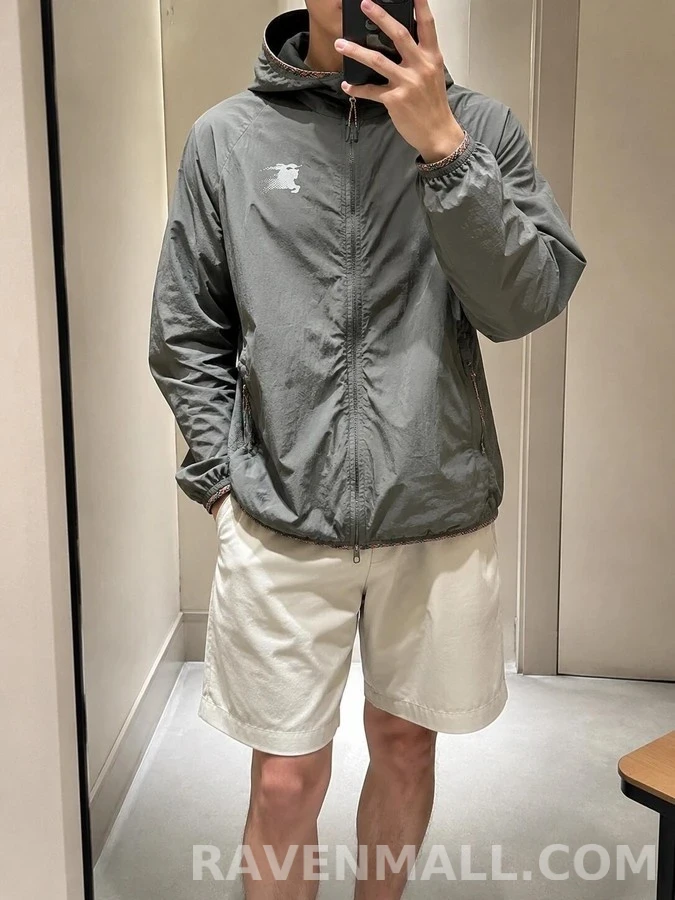 버버리 버버리 퍼포레이티드 나일론 후드 집업 상세 이미지