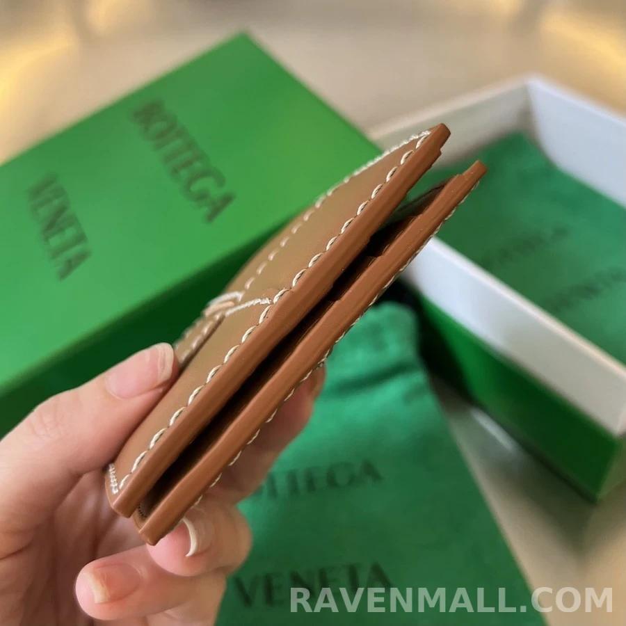 보테가베네타 보테가 베네타 카세트 폴더형 지갑 상세 이미지