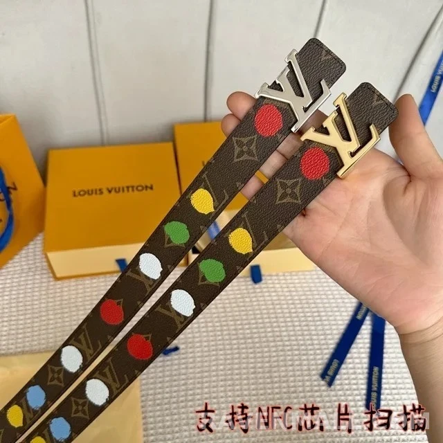 루이비통 루이비통 페인티드 리버시블 도트 벨트 상세 이미지