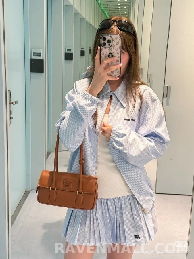 미우미우 미우미우 체크 카라 자켓 상세 이미지