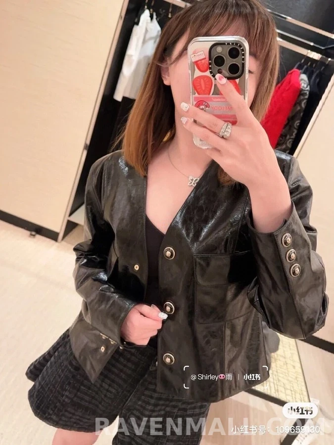샤넬 샤넬 V넥 버튼 레더 자켓 상세 이미지