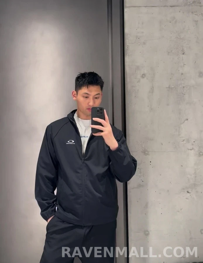 발렌시아가 발렌시아가 테크니컬 트랙수트 자켓 상세 이미지