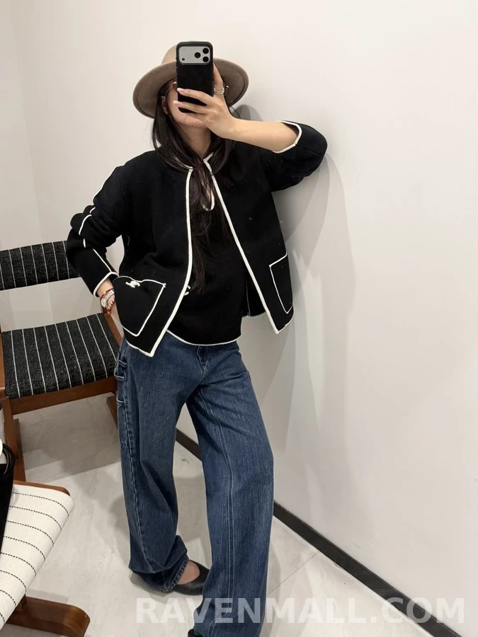 샤넬 샤넬 블랙앤화이트 로고 자켓 상세 이미지