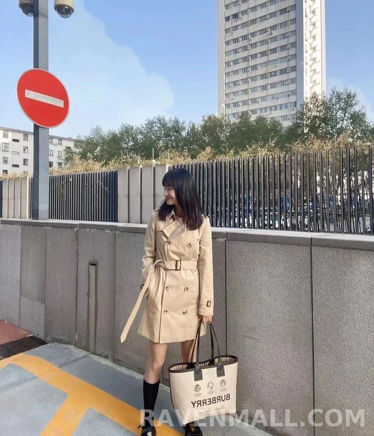 버버리 버버리 켄싱턴 쇼트 트렌치 코트 상세 이미지