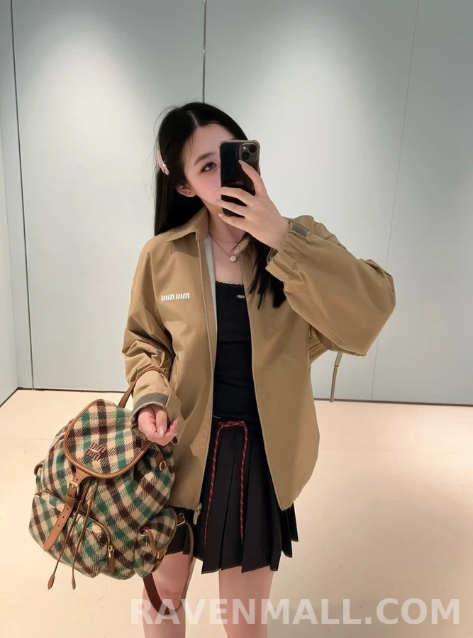 미우미우 미우미우 카라 로고 자켓 상세 이미지