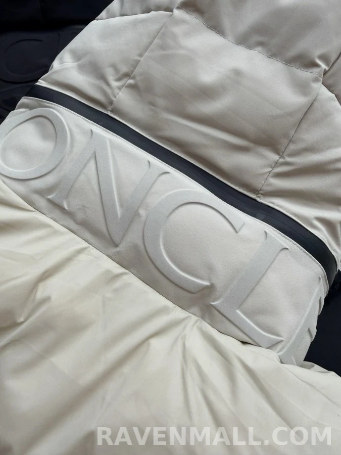 몽클레어 몽클레어 후드 패딩 베스트 상세 이미지