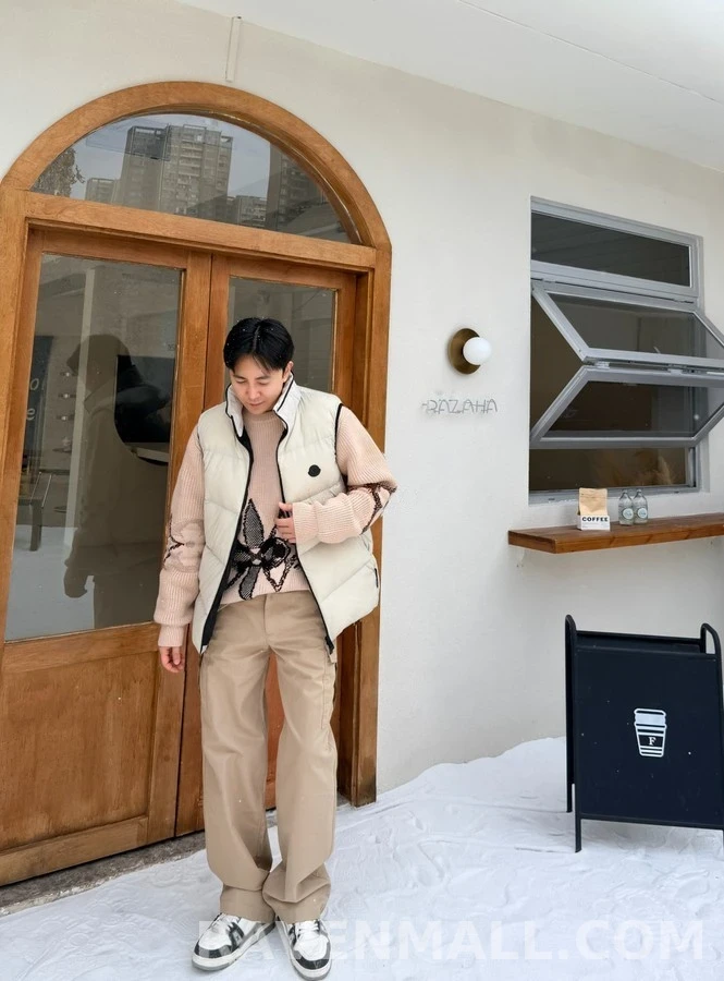 몽클레어 몽클레어 후드 패딩 베스트 상세 이미지